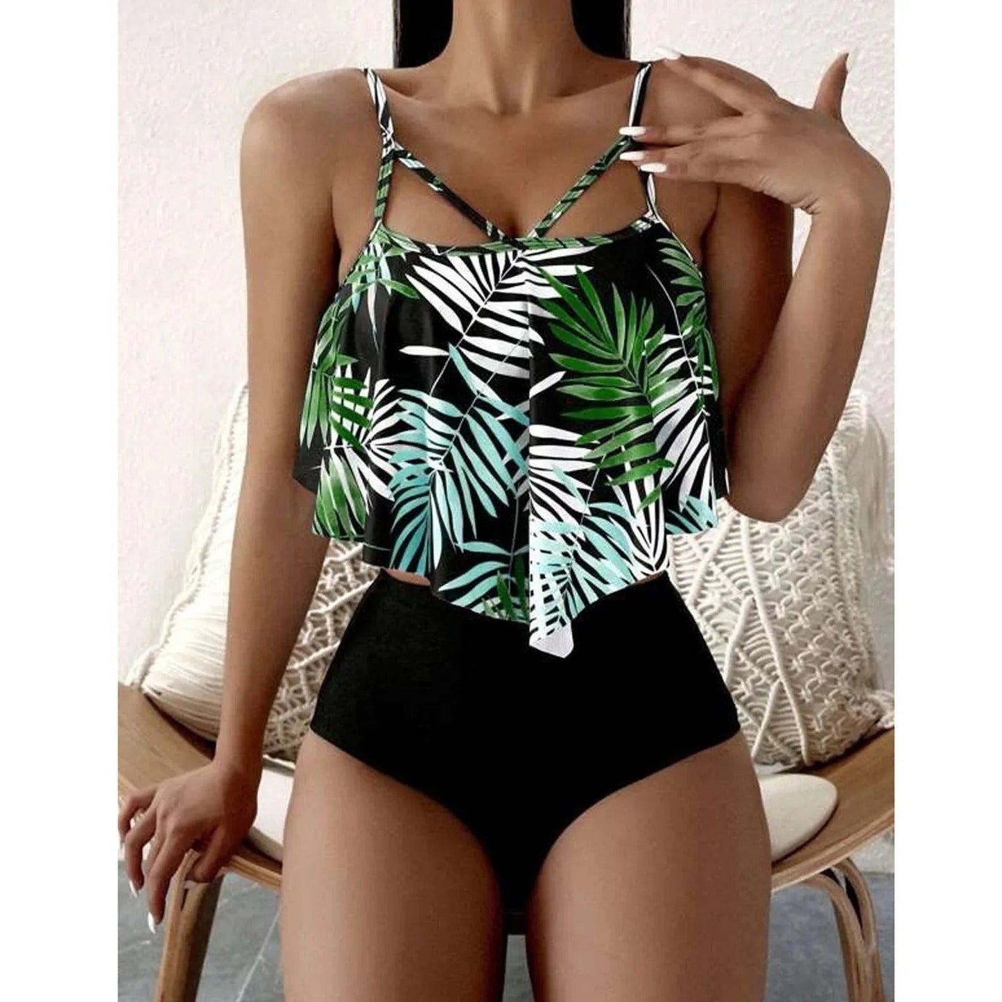 LolaBeach - Tankini z falbankami i nadrukiem liści
