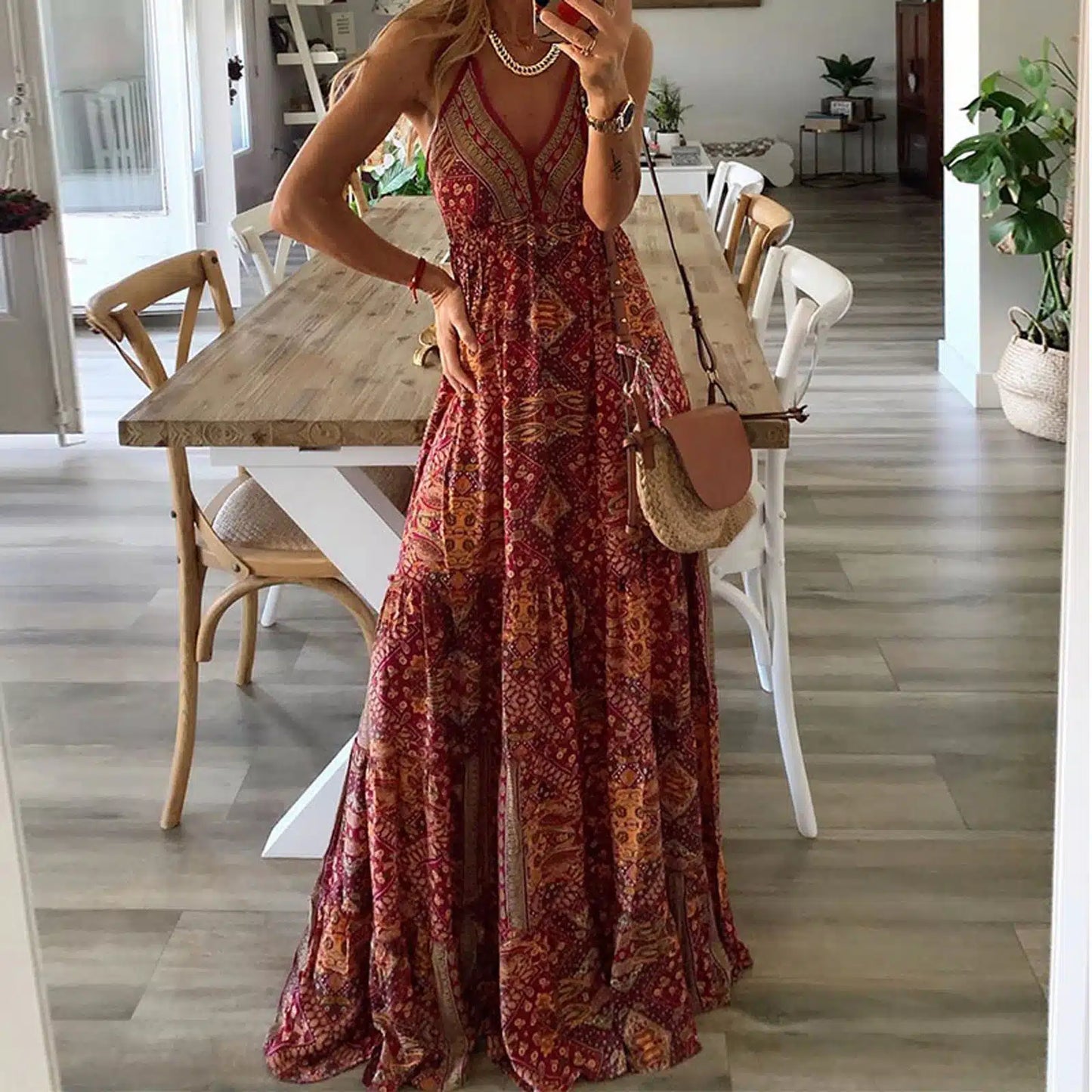 Blanca - Czerwona sukienka maxi w stylu boho z cienkimi ramiączkami i nadrukiem