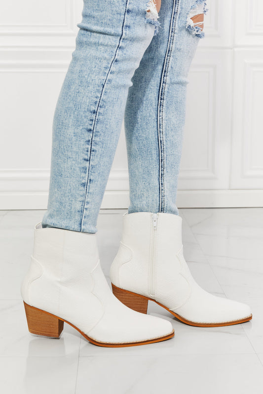 Buty westernowe z klasycznej białej skóry syntetycznej - model Jazzy