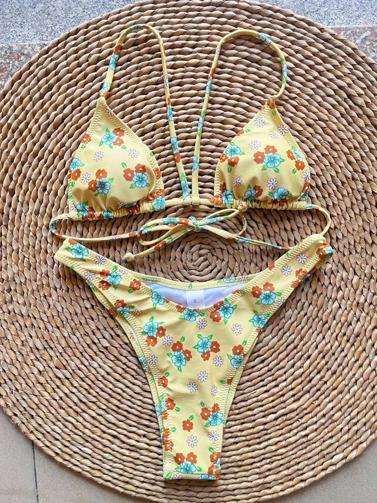 SoSoof - Brazylijskie bikini z kwiatowym nadrukiem